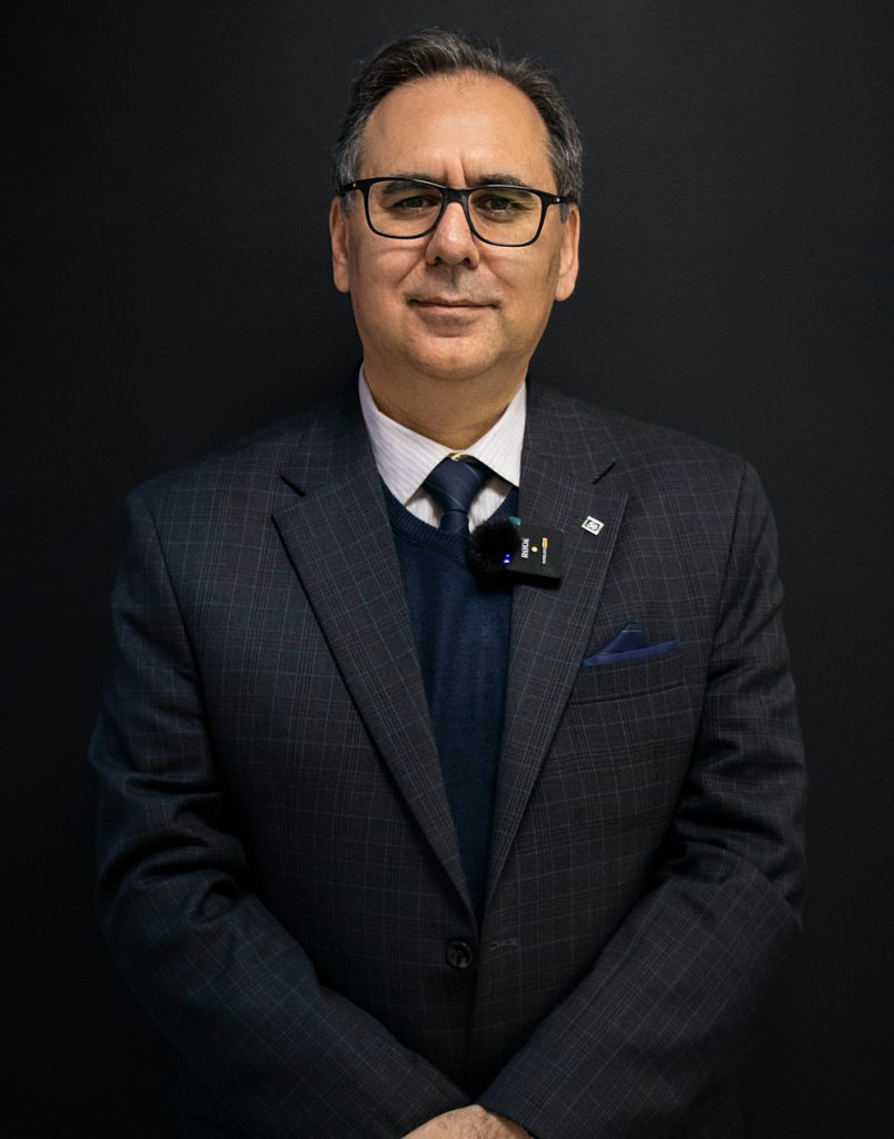 داریوش سنقری